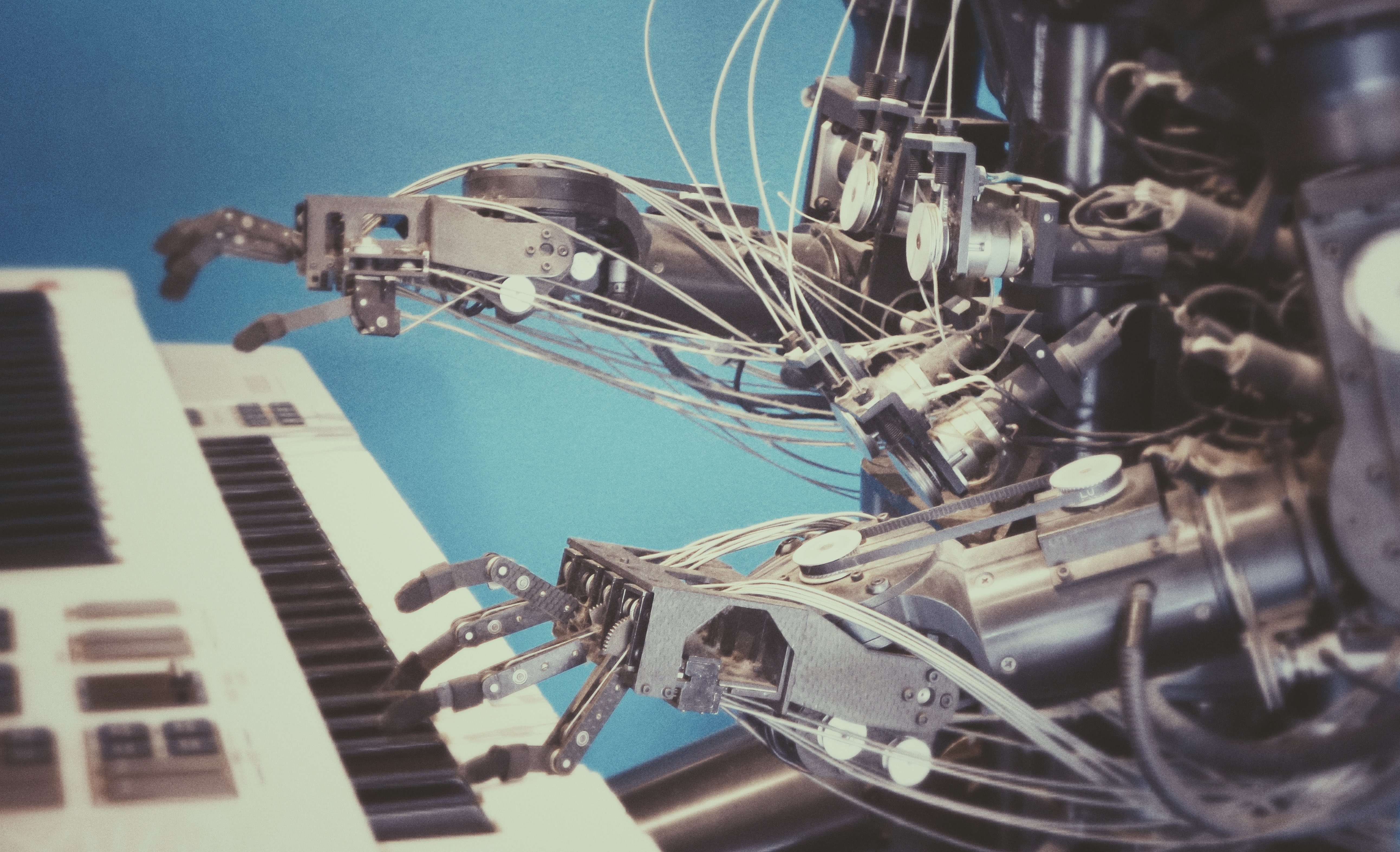 Искусственный интеллект музыка создание. Робот музыкант. Машинное творчество. Роботы заменят людей. Искусственный интеллект в Музыке.